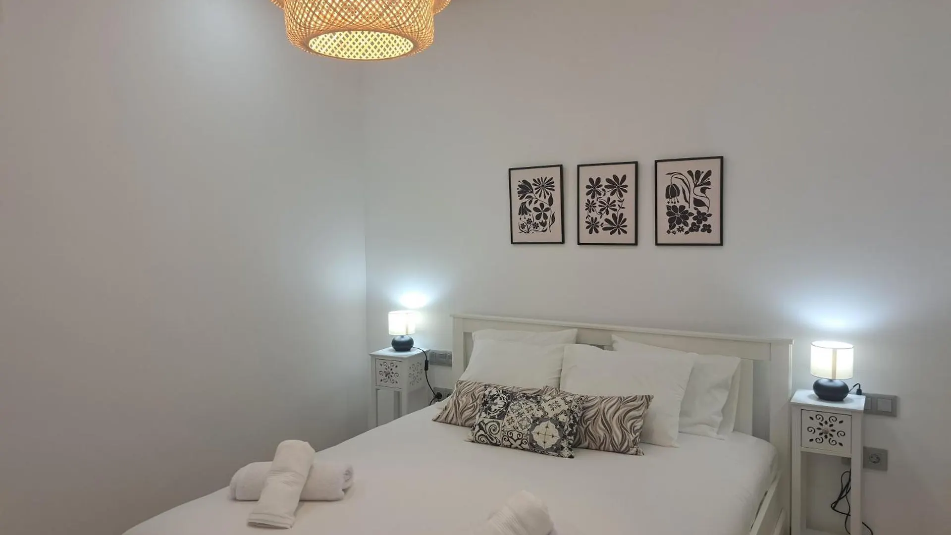 Cr Apartments 세비야 0*,